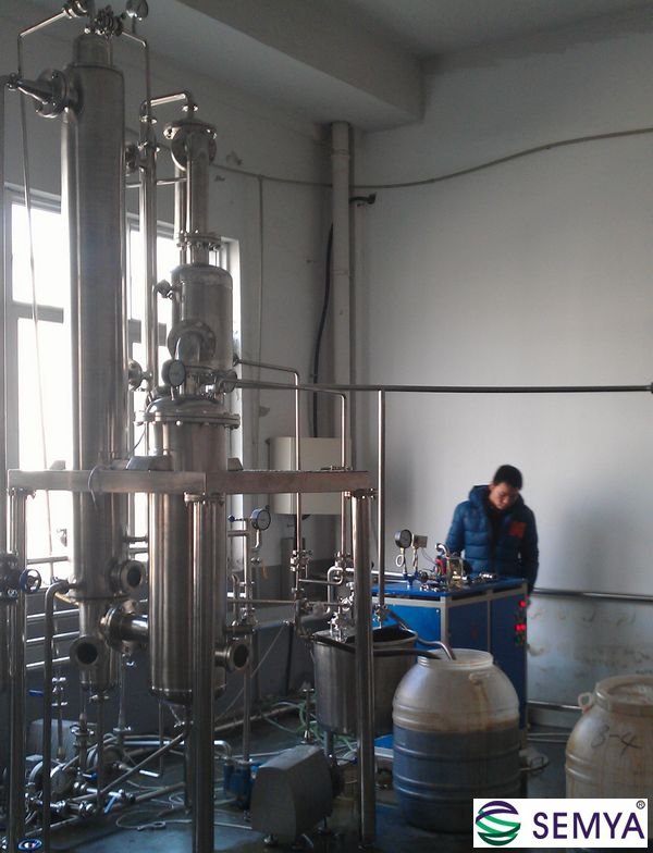 洛阳甘草糖浆浓缩实验采用降膜蒸发器
